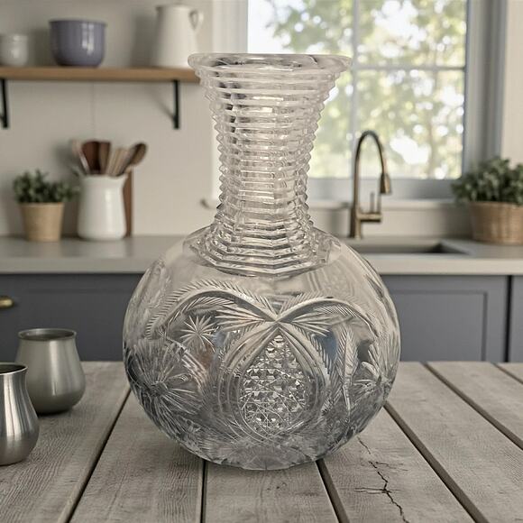 Vintage Hand Cut Lead Crystal Vase Deep Cut Floral Star Pattern Ribbed Neck EUC! - Picture 2 of 4